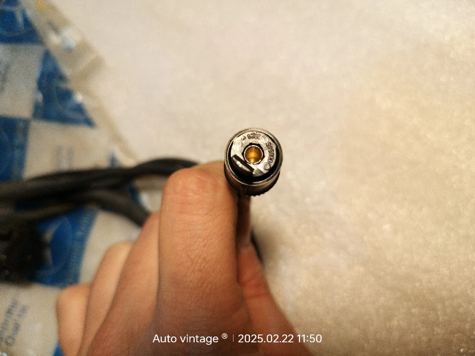 Mercedes w123 280C carburetor Heating cable harness Wiring 1235407209 OEM NOS - Image 4 of 4