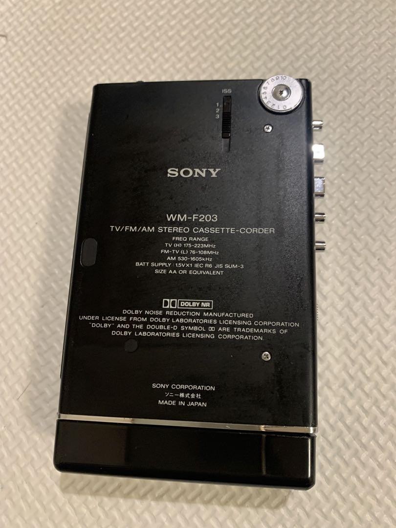 SONY WALKMAN FM/AM録再機 カセットウォークマン WM-F203 SONY 1986年 カセットウォークマン WM-F203 - YouTube
