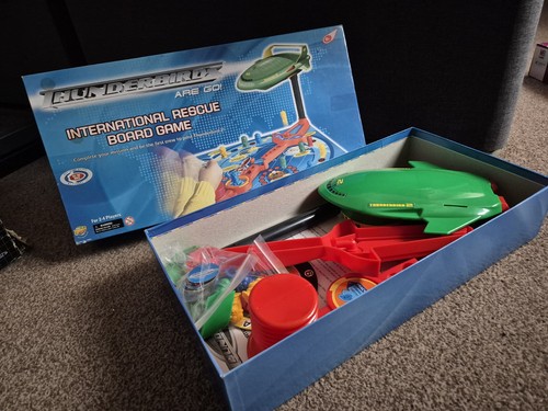 Thunderbirds Are Go! International Rescue Brettspiel 100% komplett Rennen