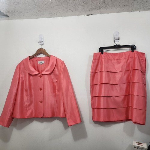 Le Suit Jacket Skirt Suit 18 Salmon Metallic Satin Classic Cocktail Church Layer - Picture 2 of 23