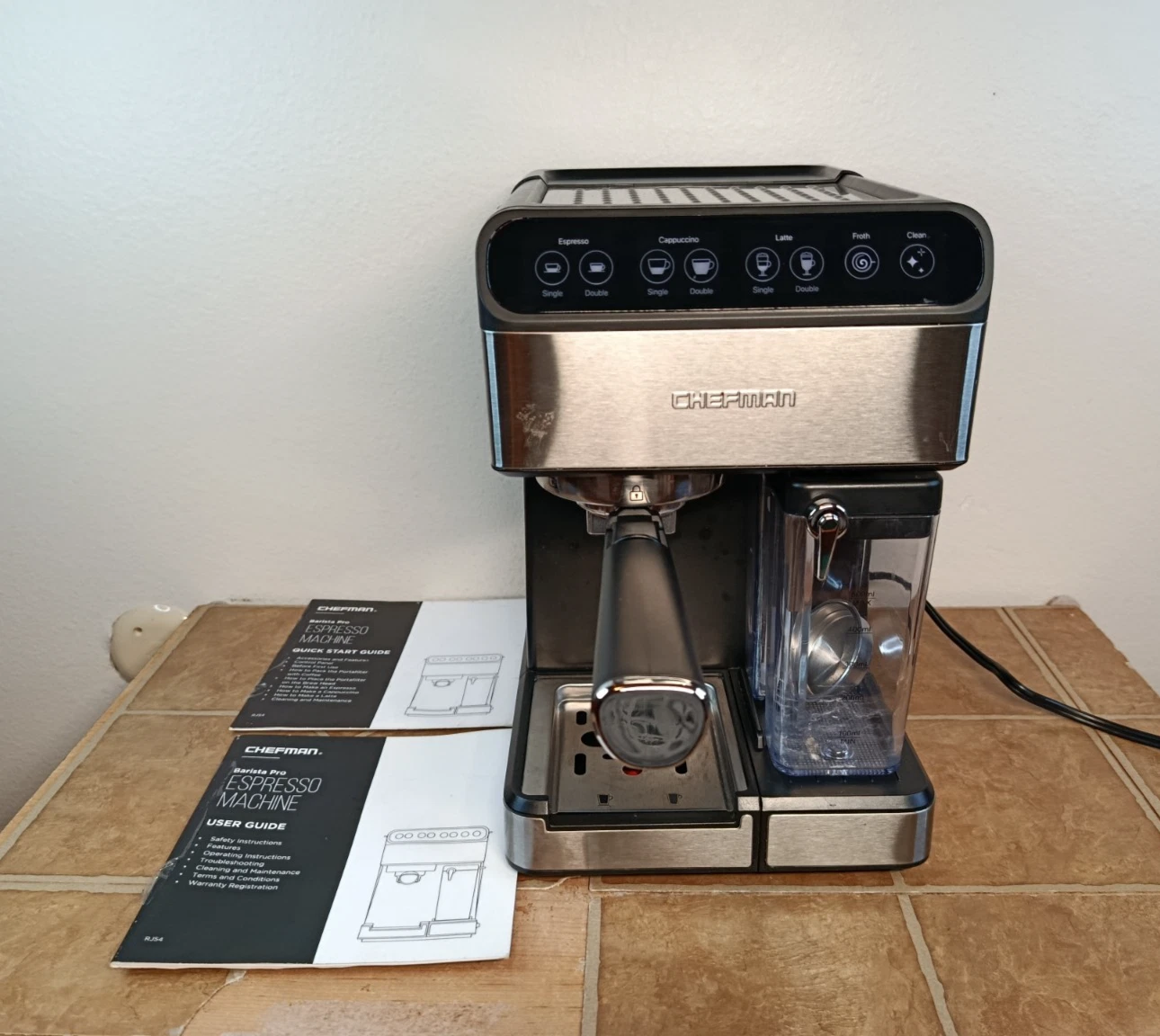 Chefman RJ45 CaféMaster Pro Espresso Machine Built-In Milk Frother EUC