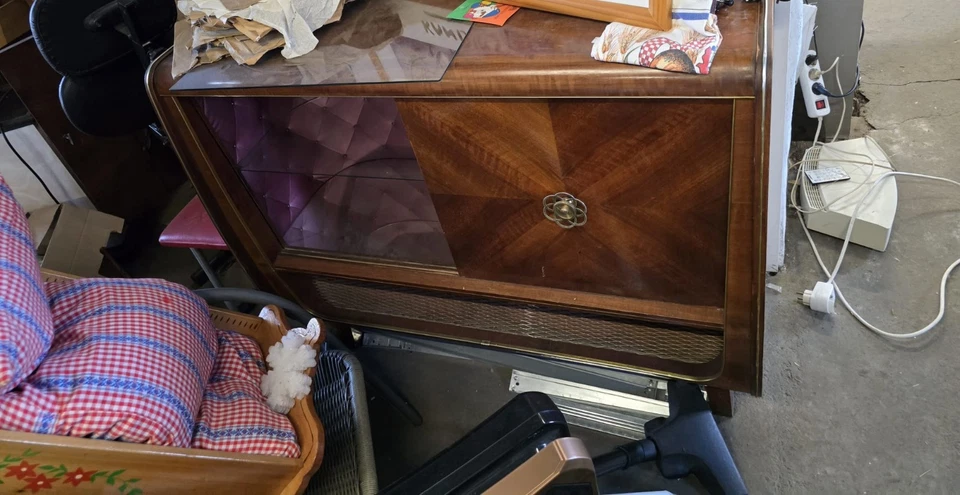 original 60er Jahre Barschrank Kommode mit Glasvitrine auf Beinen Rockabilly 50s - Bild 4 von 4