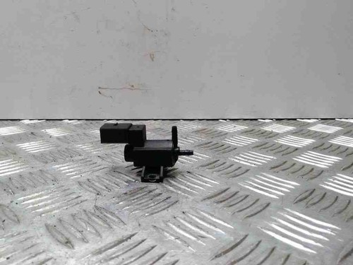 VW PASSAT Variant B6 3C5 Vakuumventil 037906283D 1.90 Diesel 77kw 2006 28376706