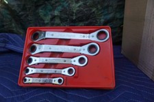 Blue Point 5pc 12pt Sae Offset Ratcheting Double Box End Wrench Set 14 To 78