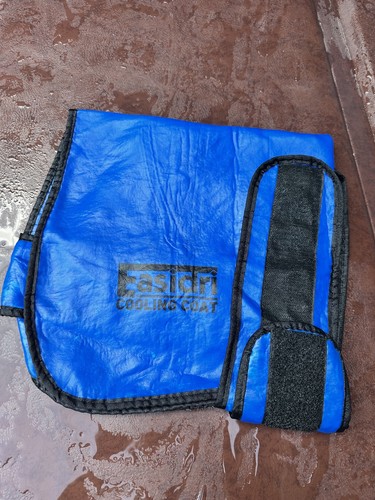 Easidri Dog Cooling Coat High Performance Wet Coat Medium, Back L52cm Girth 86cm - Picture 14 of 19