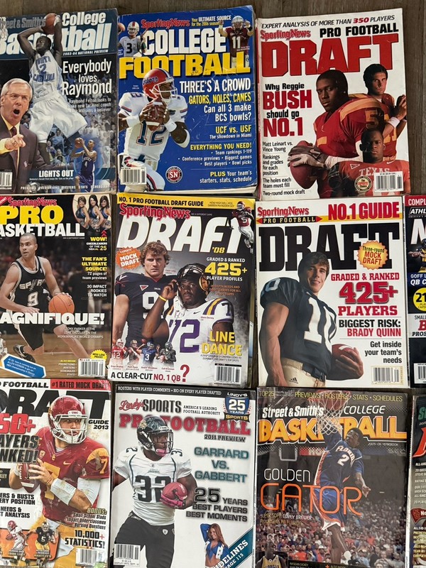 Preview Magazines Lot Preseason NBA NFL COLLEGE NFL DRAFT NBA DRAFT FROM 2004-22