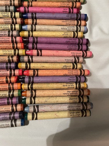 Lotto pastelli Crayola 100 pezzi rari vintage e ritirati colori Binney Smith tarassaco - Foto 9 di 9