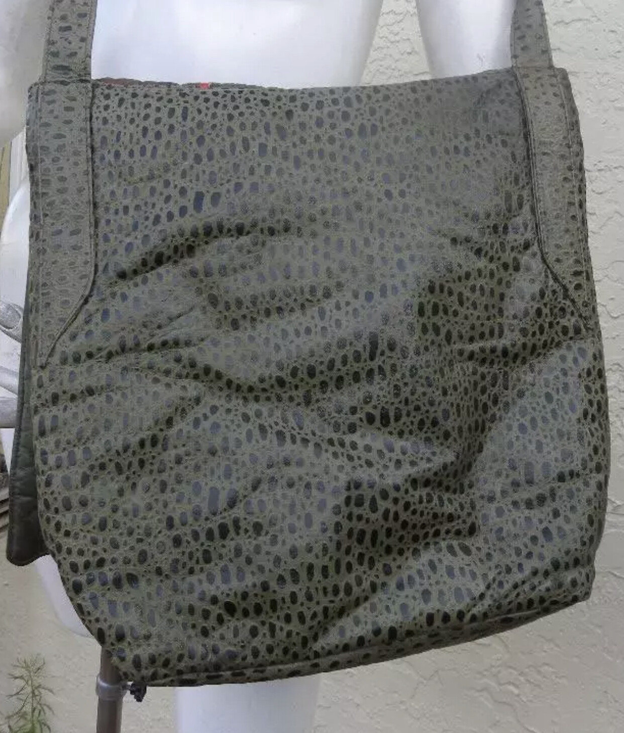 BAGS BY PINKY 80's VINTAGE CROCO SNAKE EMBOSSED MESSE… Gem