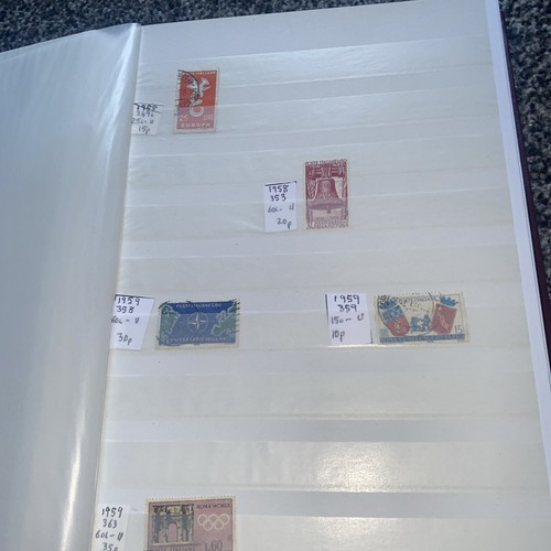 LARGE FOLDER OF Italy STAMPS MINT, USED, (505) - Bild 20 von 24
