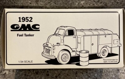First Gear 1952 GMC Fuel Tanker Kendall GT-1 Racing Oil Model 18-1076 Scale 1/34