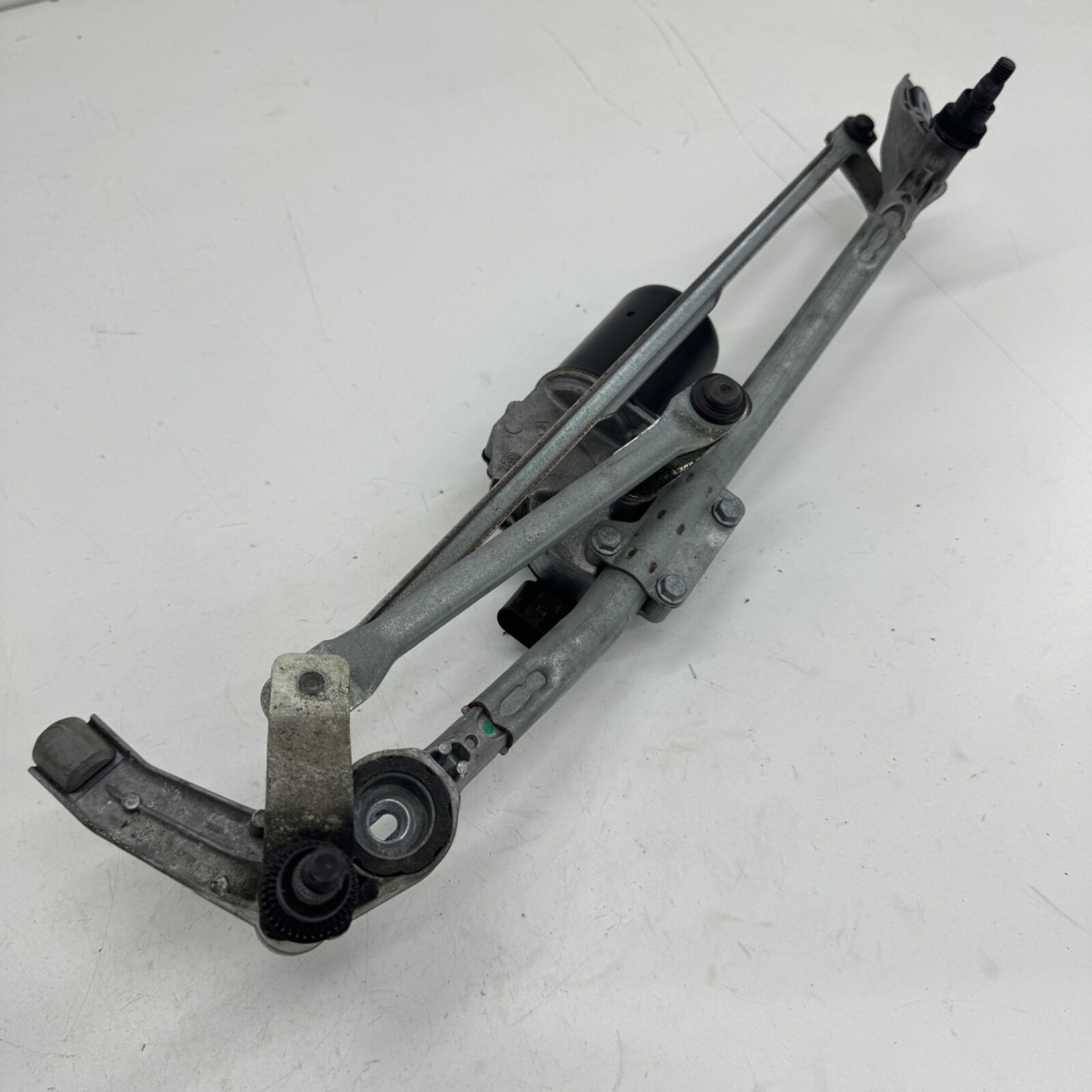 BMW 3 SERIES E90 FRONT WIPER MOTOR 6978264 7161710 WINDOW  