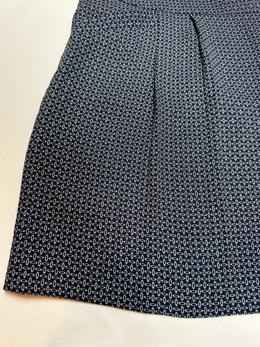 LOFT Women's Size 10P Petite High Rise Shorts Zipper 100% Polyester Blue Navy - Picture 5 of 5