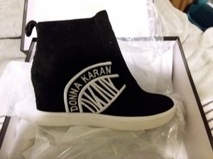 dkny cami wedge sneaker