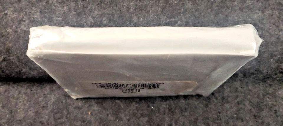 RED HAT ENTERPRISE LINUX WS VERSION 4 New Sealed .......................(DS4D2) - Image 4 of 4