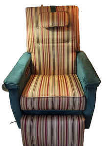 Niagara Rolla-ssage Electric Massage Recliner  w/heat & vibration Tall Man Size