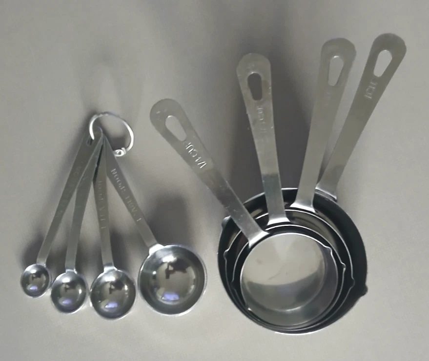 Vintage Amco 527 Set of 4 Measuring Cups & Houseworks Spoons Stainless Steel