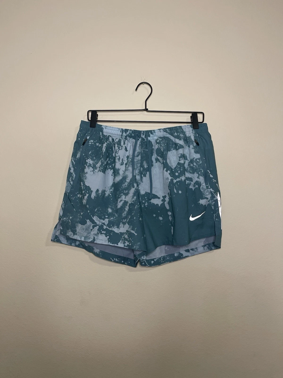 Nike Running Shorts Mens Large Dri FIT Run Division Stride 4 Inch Mineral Teal