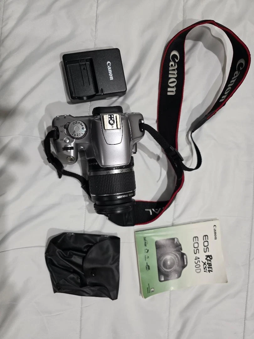 Canon EOS 450D Digital Cameras with Interchangeable Lenses for