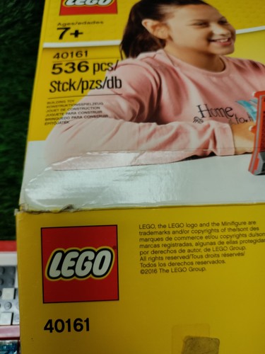 Lego 40161 What Am I? Game w/manual, instructions & 16 minifigures Not Complete - Picture 7 of 8