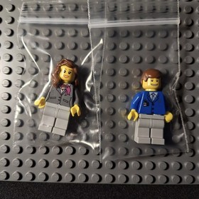 LEGO CITY 3182 Airport Complete W/Box, Minifigures & Instructions