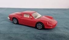 Petite voiture métal Burago Ferrari Dino 246 GT 1-43 refperso373