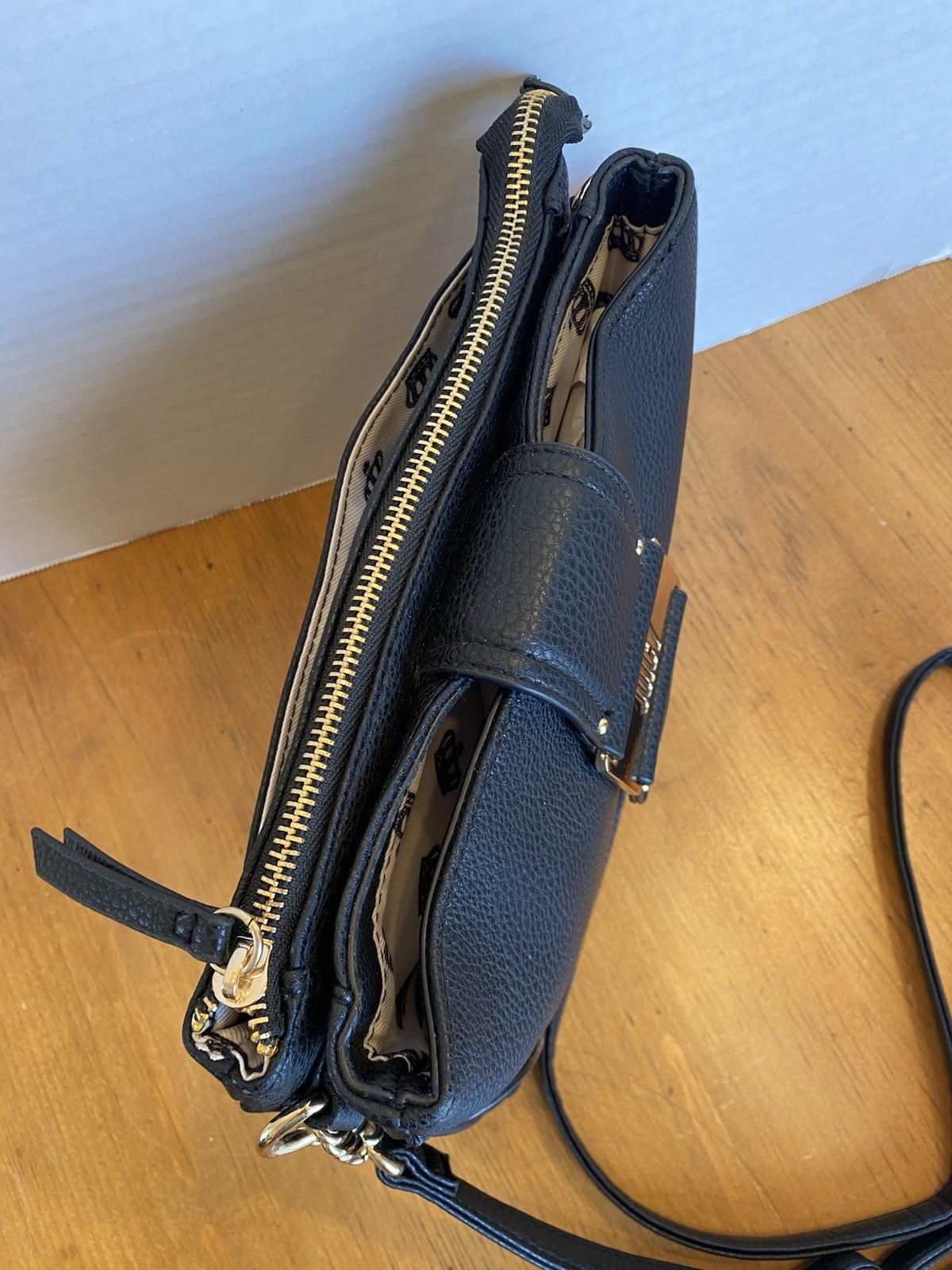 NEW Juicy By Juicy Couture That Success Glow Crossbody Bag Black Liquorice Purse