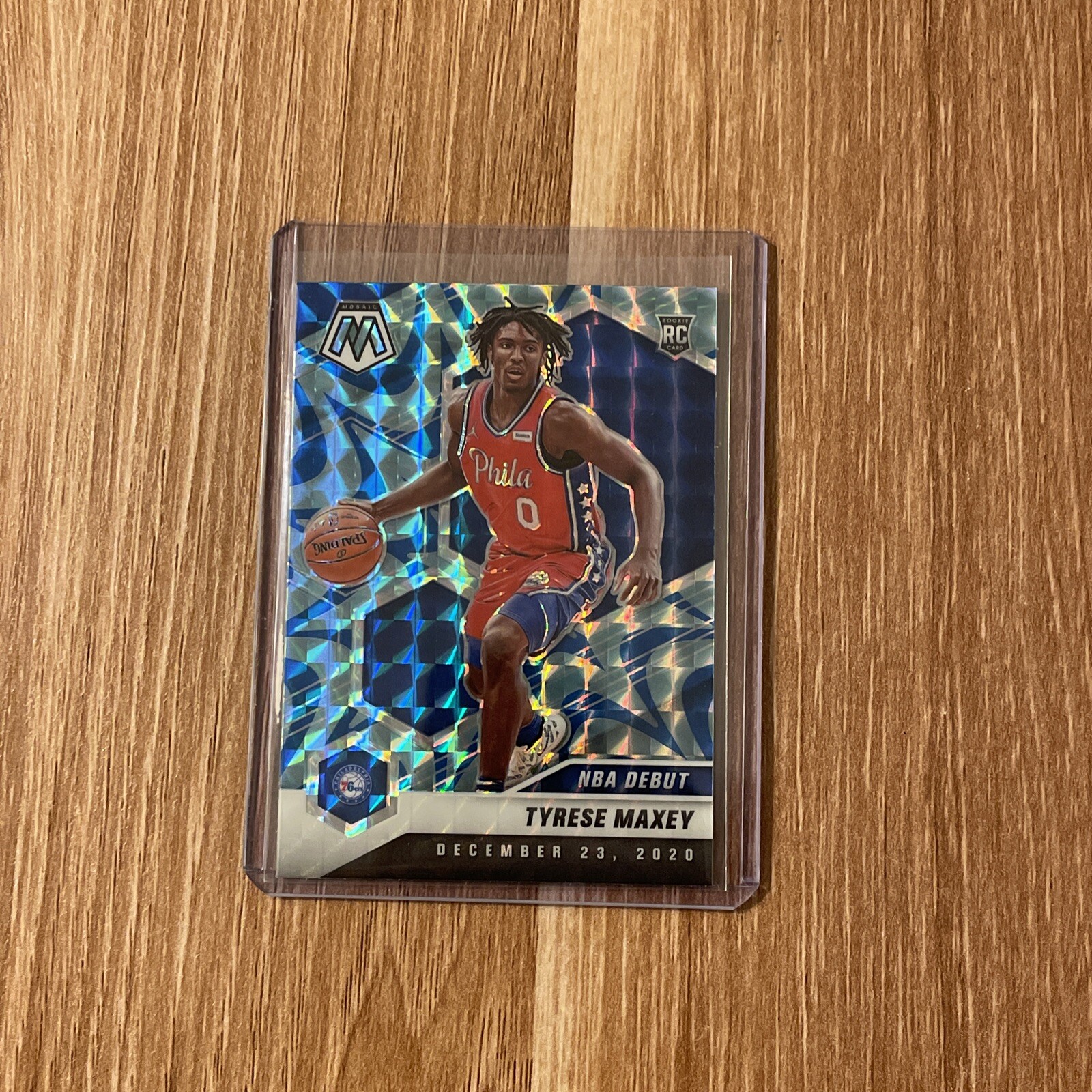 2020-21 Panini Mosaic Tyrese Maxey NBA Debut Blue Reactive Prizm RC - 76ers