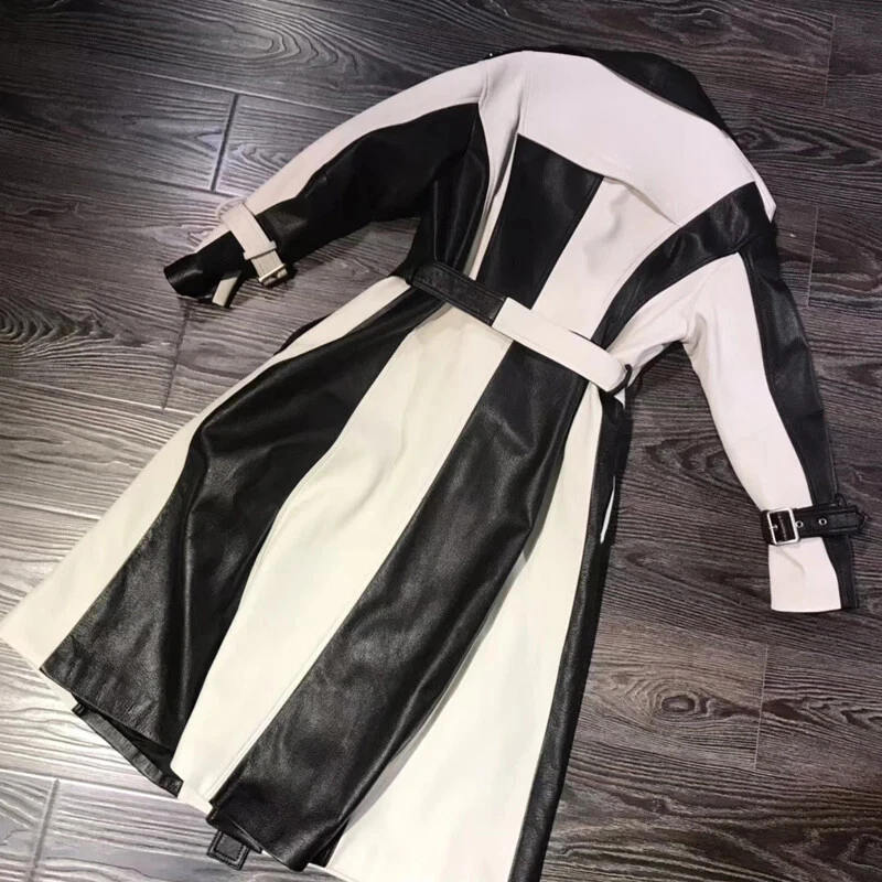 Gabardina de cuero en contraste negra clásica blanca abrigo largo fiesta/cóctel con cinturón Foto 2 de 4