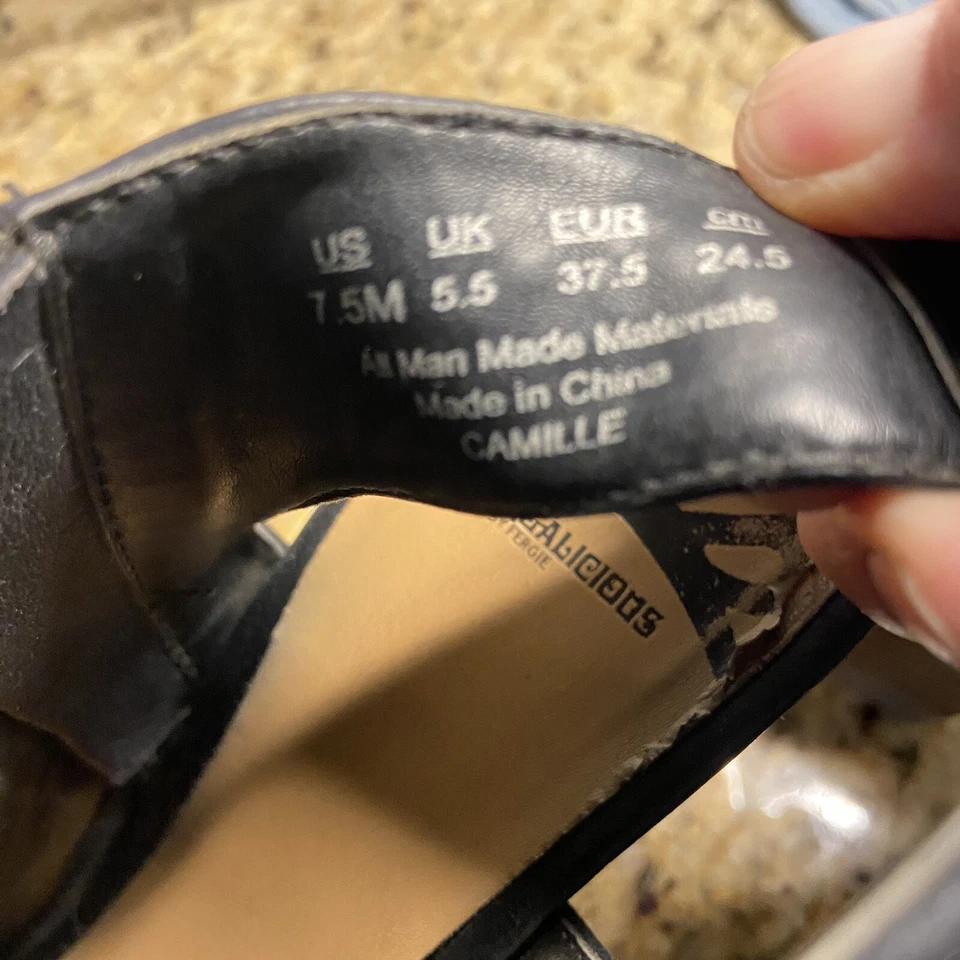 Botín retro Fergalicious para mujer talla 7 beige tostado punta abierta tacón bloque de Fergie Foto 4 de 4