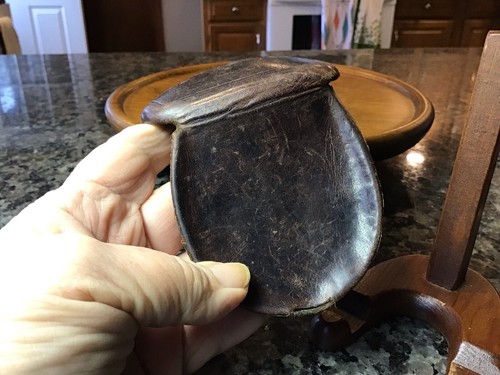 ANTIQUE ITALIAN MANS LEATHER SQUEEZE PINCH COIN CHANGE PURSE ROUND BROWN ITALY - Picture 13 of 17