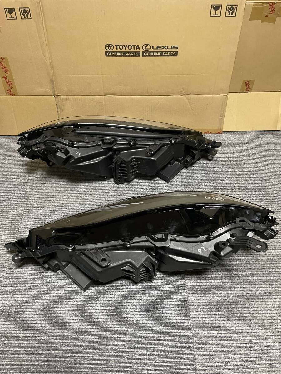 Lexus LS500/LS500h Left + Right headlight set with LED