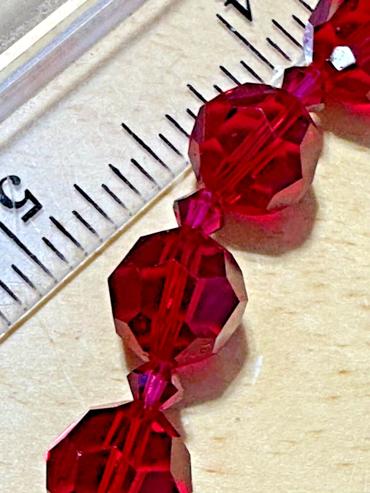 Givenchy Red Bead Bracelet Faceted Glass Wire Gunmetal Grey 7" Stunning - Image 4 of 4