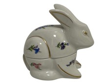 Collectors Porcelain Figurine Bunny 10.5cm.  See photos for condition 