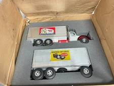 Smith Miller Wonder Bread & Hostess Cup Cakes Mack Truck  Pup Trailers NIB