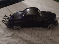 Precision Collection 100 1/18 Scale 1937 Lincoln Zephyr Ford Motor Co READ DES