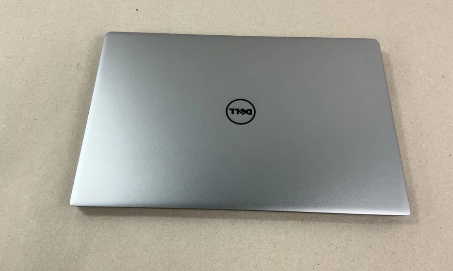 DELL XPS 13 9350 | INTEL CORE I5-6200U | 256GB | 8GB | SIN SISTEMA OPERATIVO | SIN ADAPTADOR DE CORRIENTE Foto 2 de 4
