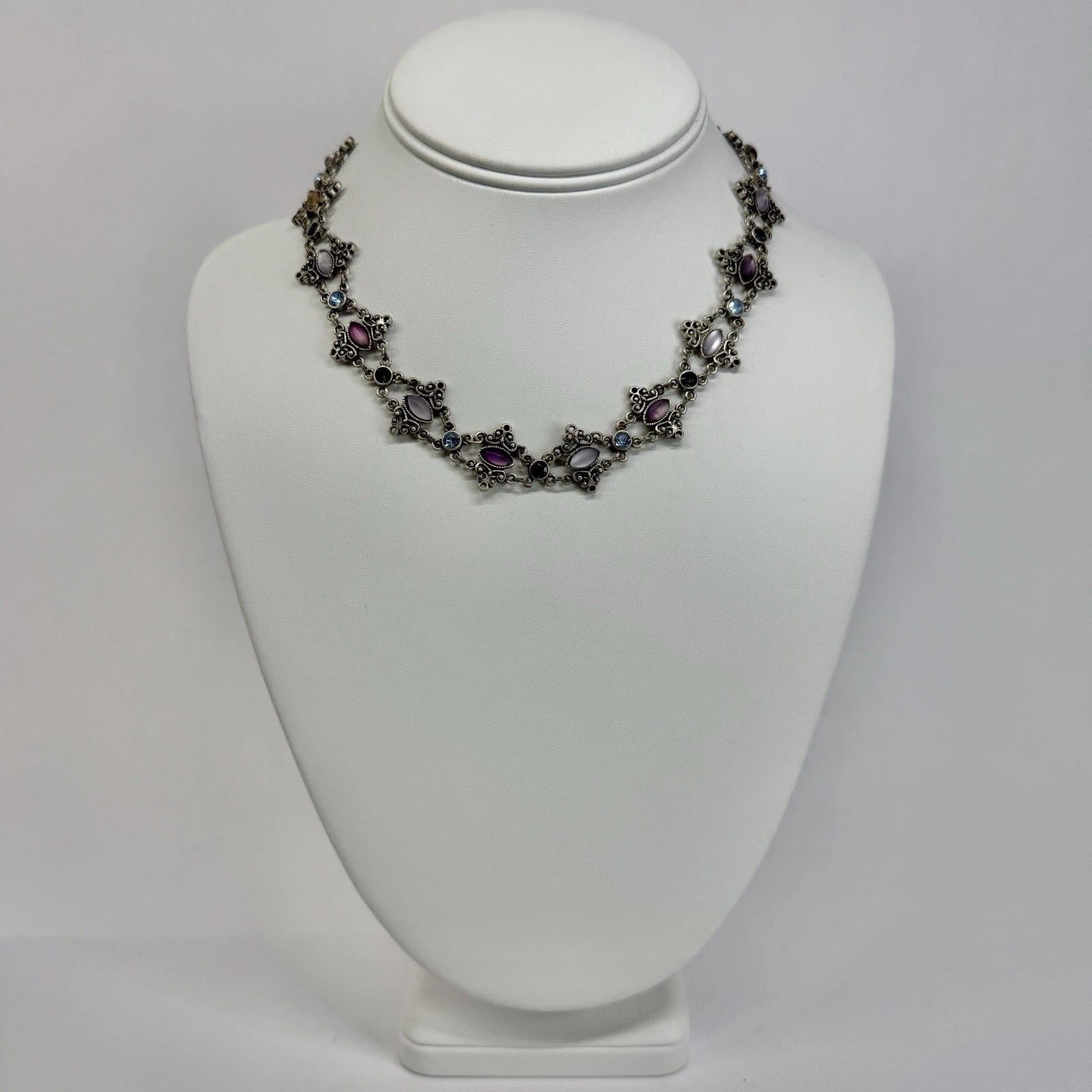 WORTHINGTON Victorian Marquise Filigree Vintage Necklace Jewelry N503