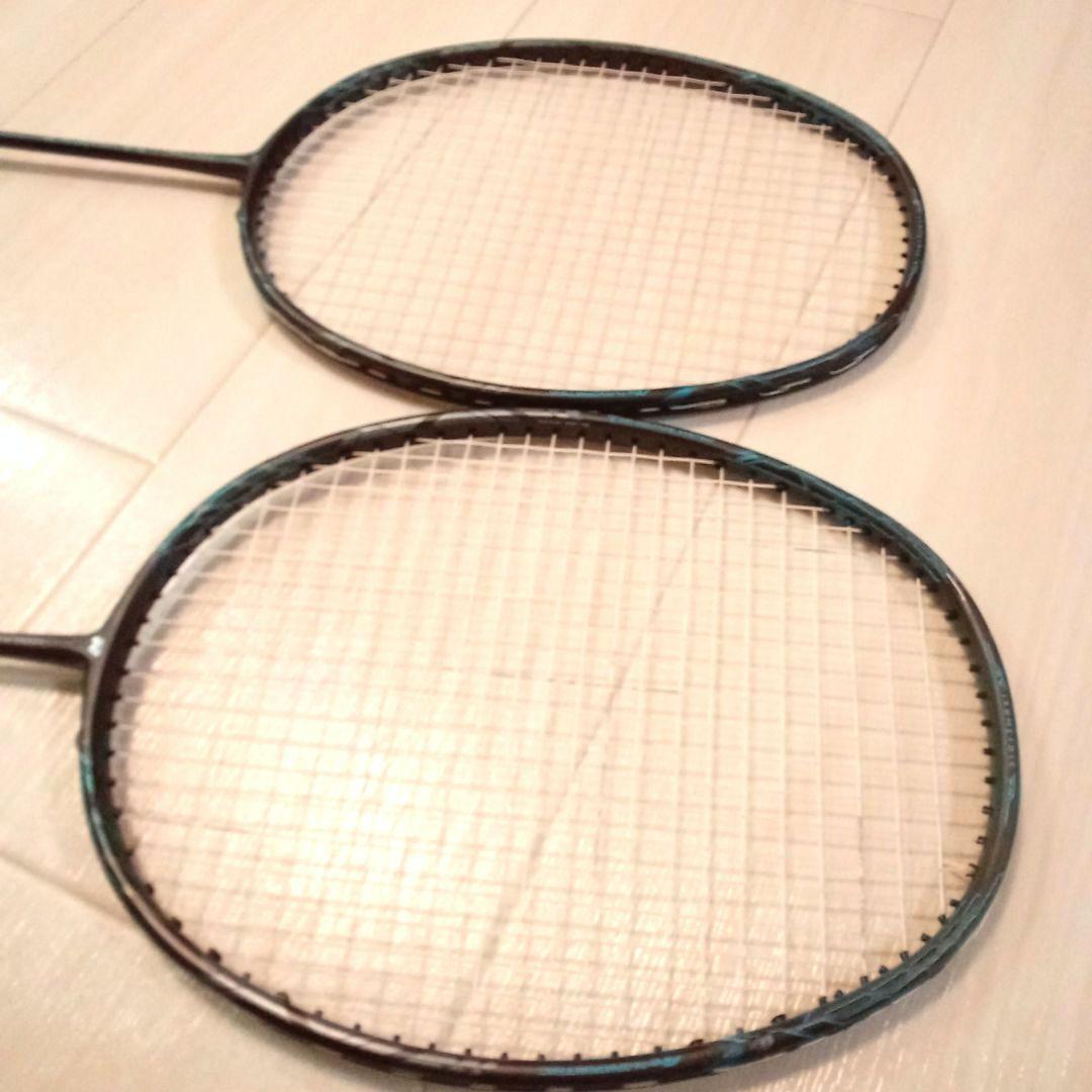 Yonex Voltric Z Force 2 Badminton Racquet - 2 Pieces, 3U5 Yonex Voltric Z Force 2 Badminton Racquet - 2 Pieces, 3U5