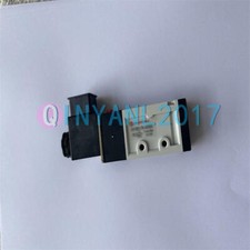 1PCS NEW IMI   V51B517A-A213J Solenoid Valve V51B517AA213J #W2