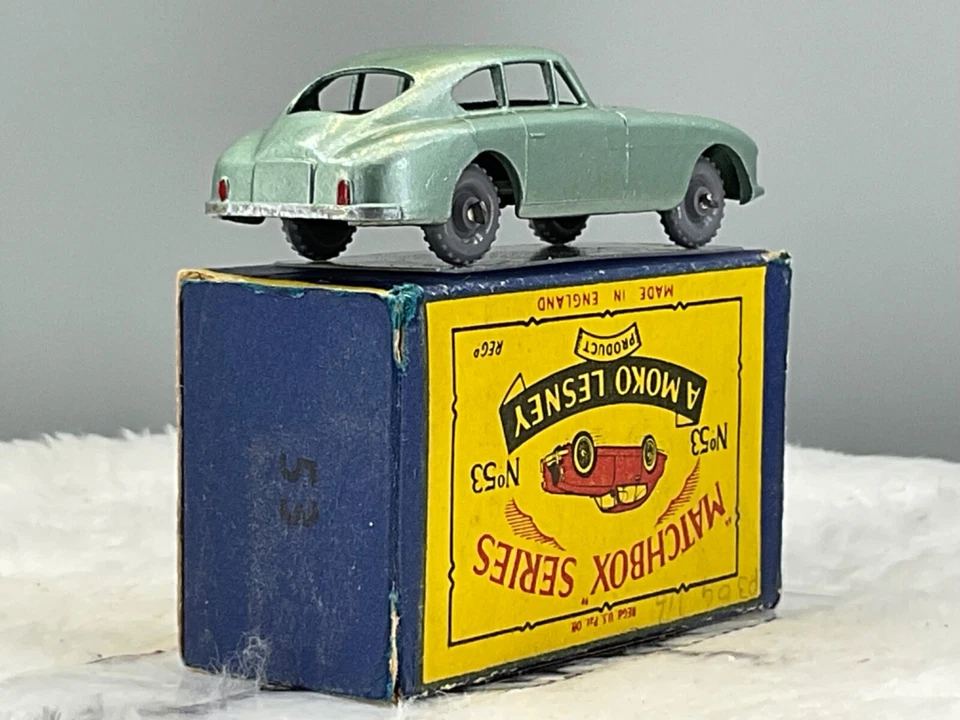 Matchbox lesneyNo.53A Aston Martin 1958 “G.P.W”Mint,Genuine in Original BoxN.O.S - Image 4 of 4