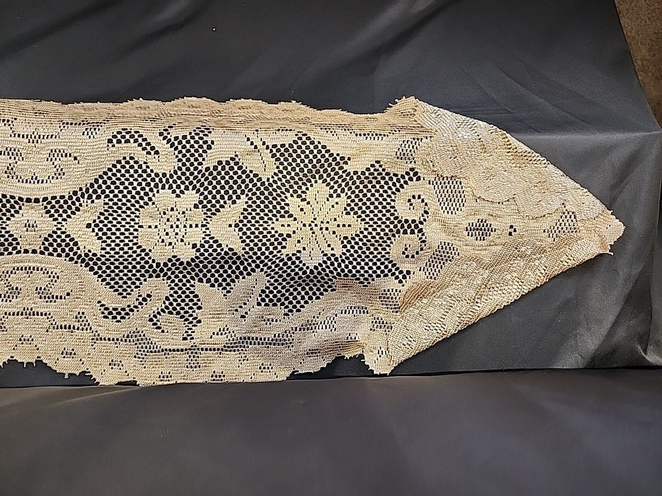 Table Runner Dresser Scarf Tan Oval Floral Lace 44" Long x 13.5" Wide