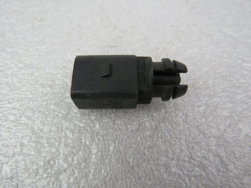 VW   Temperaturfühler M14824 8z0820535