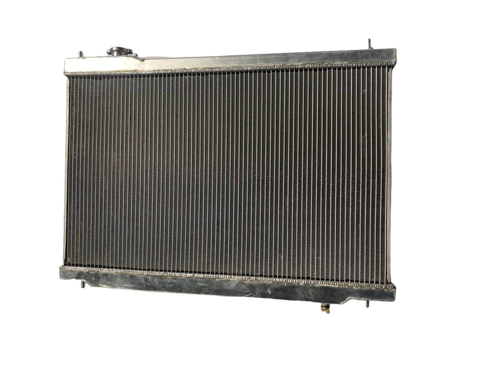 Radiador de aluminio V6 de 3,5 L para Infiniti FX35 2003-2008 2004 2005 2006 2007 Foto 4 de 4