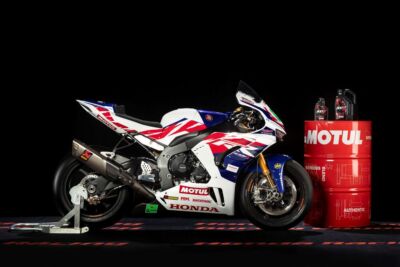 Kawasaki ZX-11/ZZR1100 Motul 7100 10W40 Oil 4 Litres Motul 7100