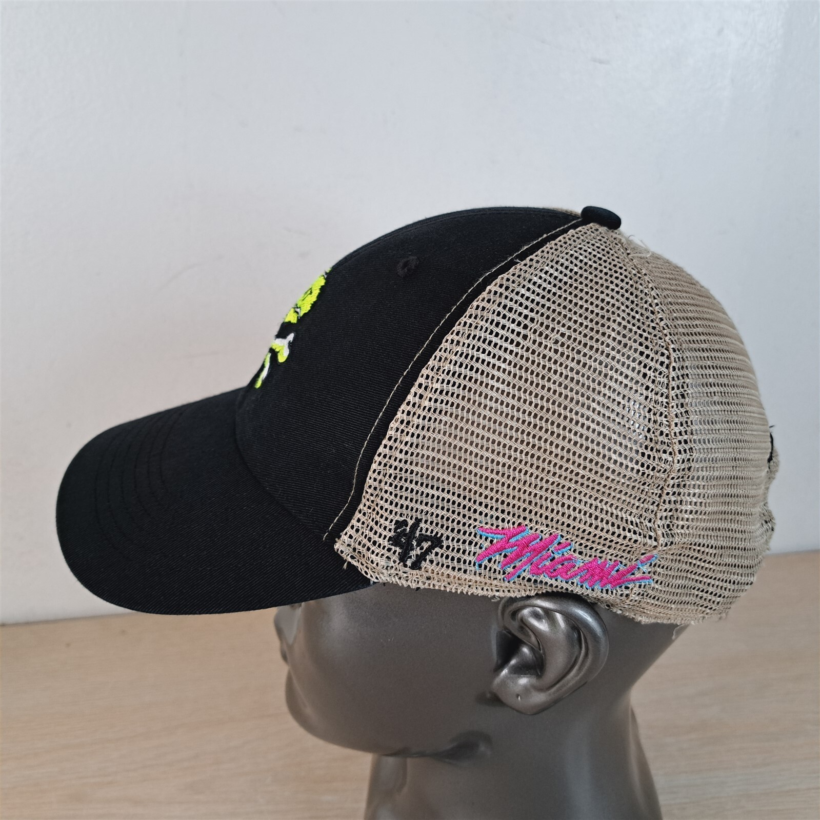 TNT BALL/CROSSBONES ADJUSTABLE SNAPBACK TRUCKER/M… - image 5