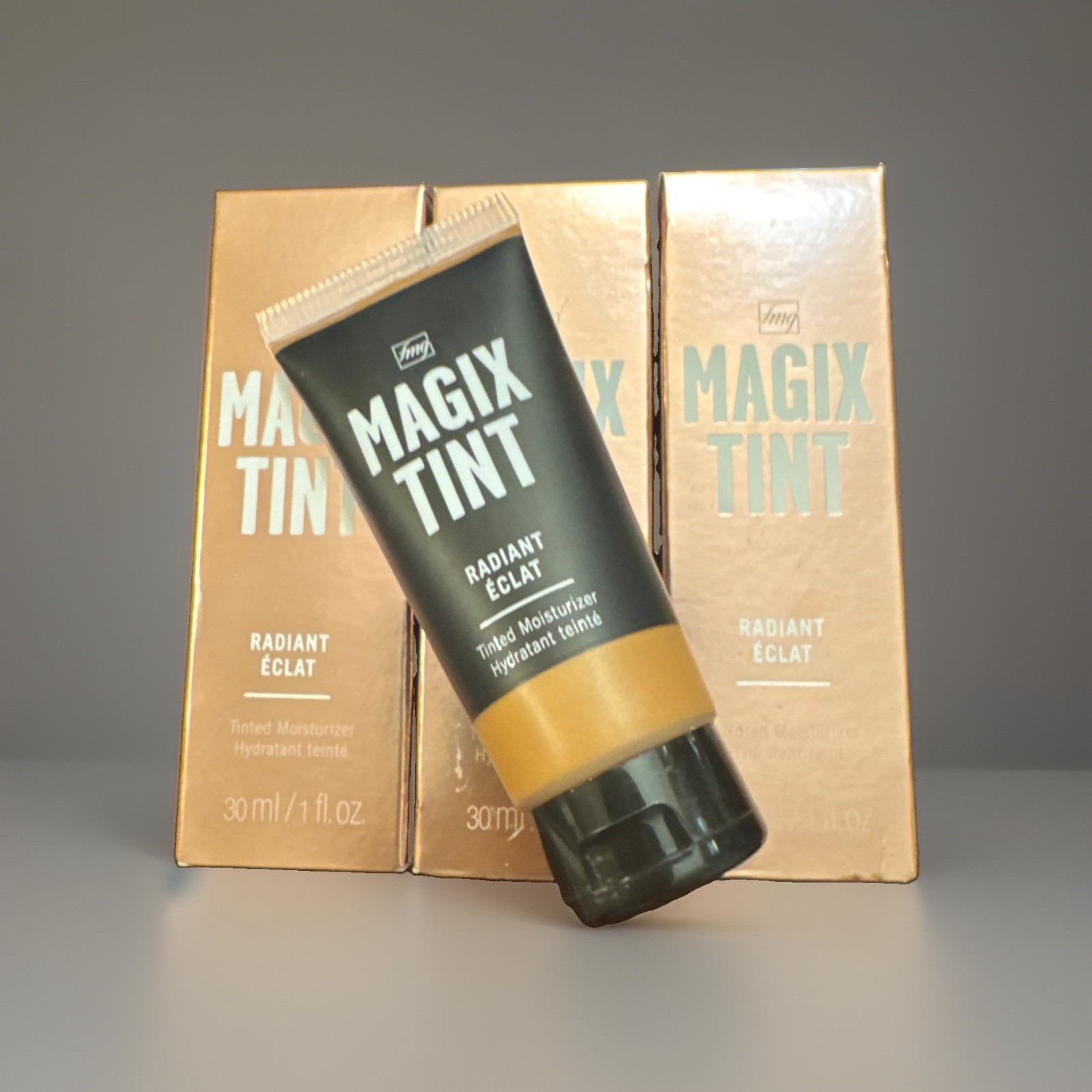 LOT OF 3 Avon fmg Magix Tint Radiant tinted Moisturizer 1 fl oz Medium Sealed