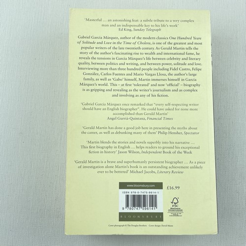Gabriel Garcia Marquez by Gerald Martin Paperback Book Biography - Picture 6 of 16