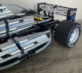 Lego Technic 8458 F1 Silver Champion Formula 1 Race Car Set 100% Complete 2000