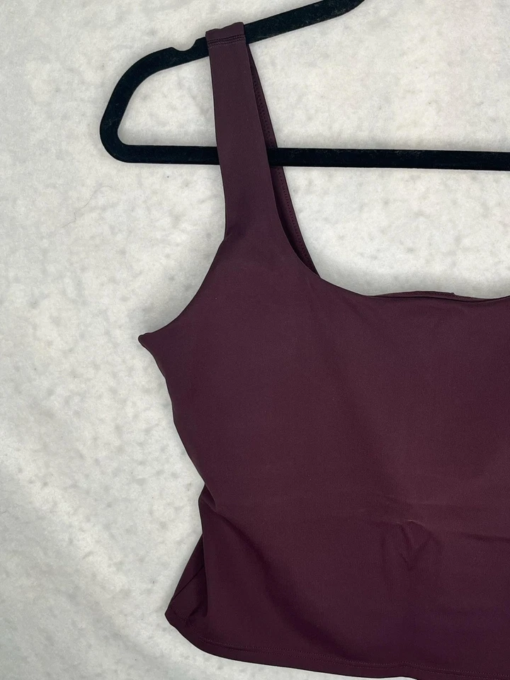 Camiseta sin mangas Fabletics para mujer mediana pura lujo sujetador incorporado atlético yoga gimnasio NUEVO Foto 2 de 4