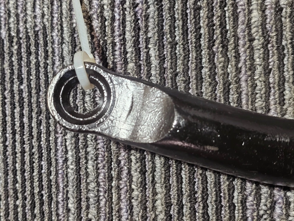 Barra estabilizadora de suspensión Mopar, negra para Dodge Ram 3500 Foto 2 de 4